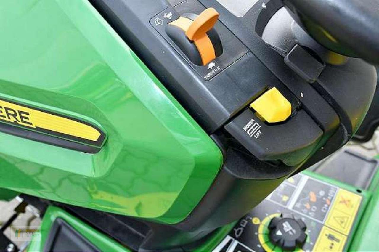 Rasentraktor a típus John Deere X590 RASENTRAKTOR, Neumaschine ekkor: Winsen (Kép 8)