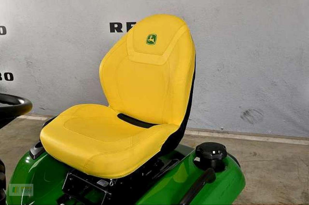 Rasentraktor от тип John Deere X590 RASENTRAKTOR, Neumaschine в Cloppenburg (Снимка 8)