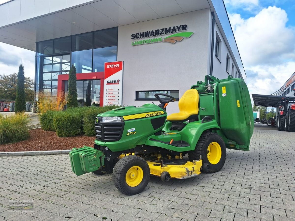 Rasentraktor van het type John Deere X750, Gebrauchtmaschine in Aurolzmünster (Foto 1)