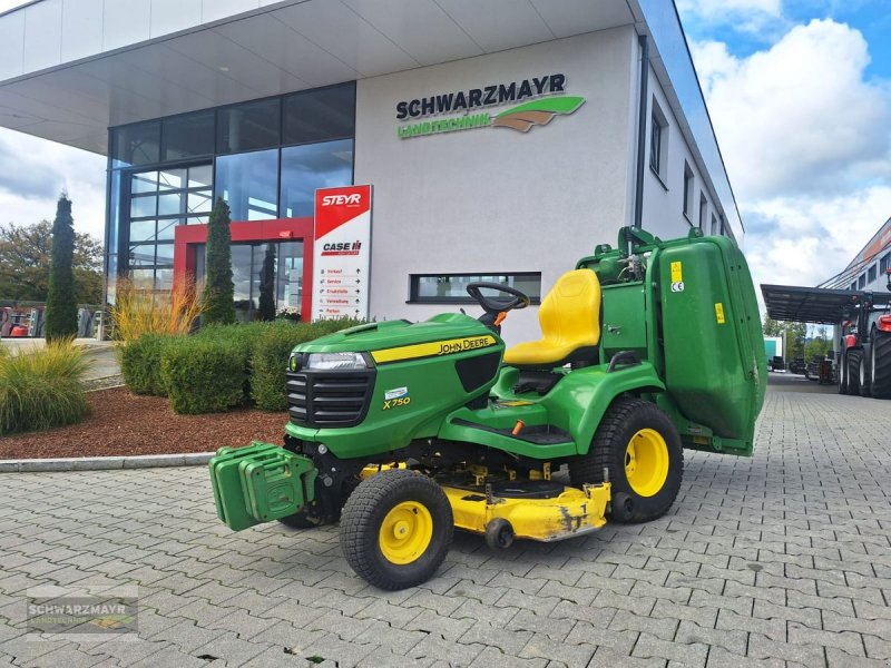 Rasentraktor des Typs John Deere X750, Gebrauchtmaschine in Aurolzmünster