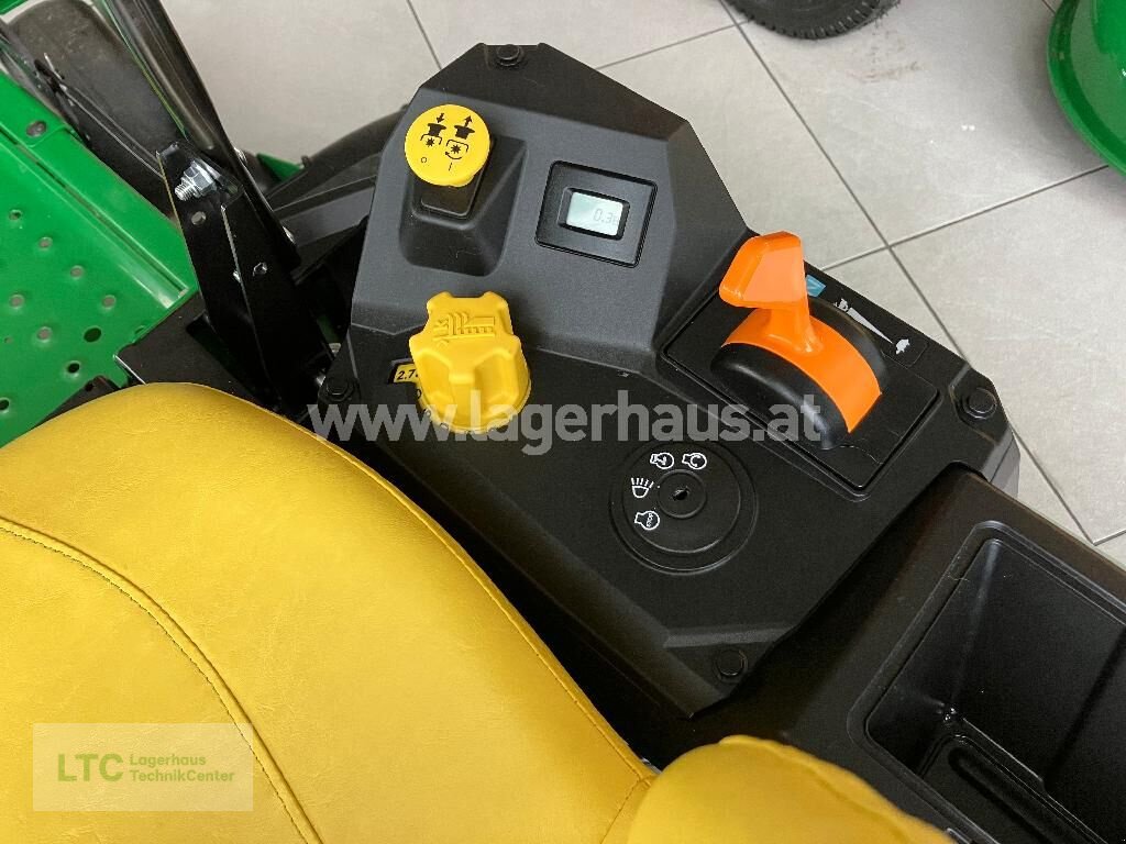 Rasentraktor typu John Deere Z315E, Vorführmaschine v Herzogenburg (Obrázek 3)