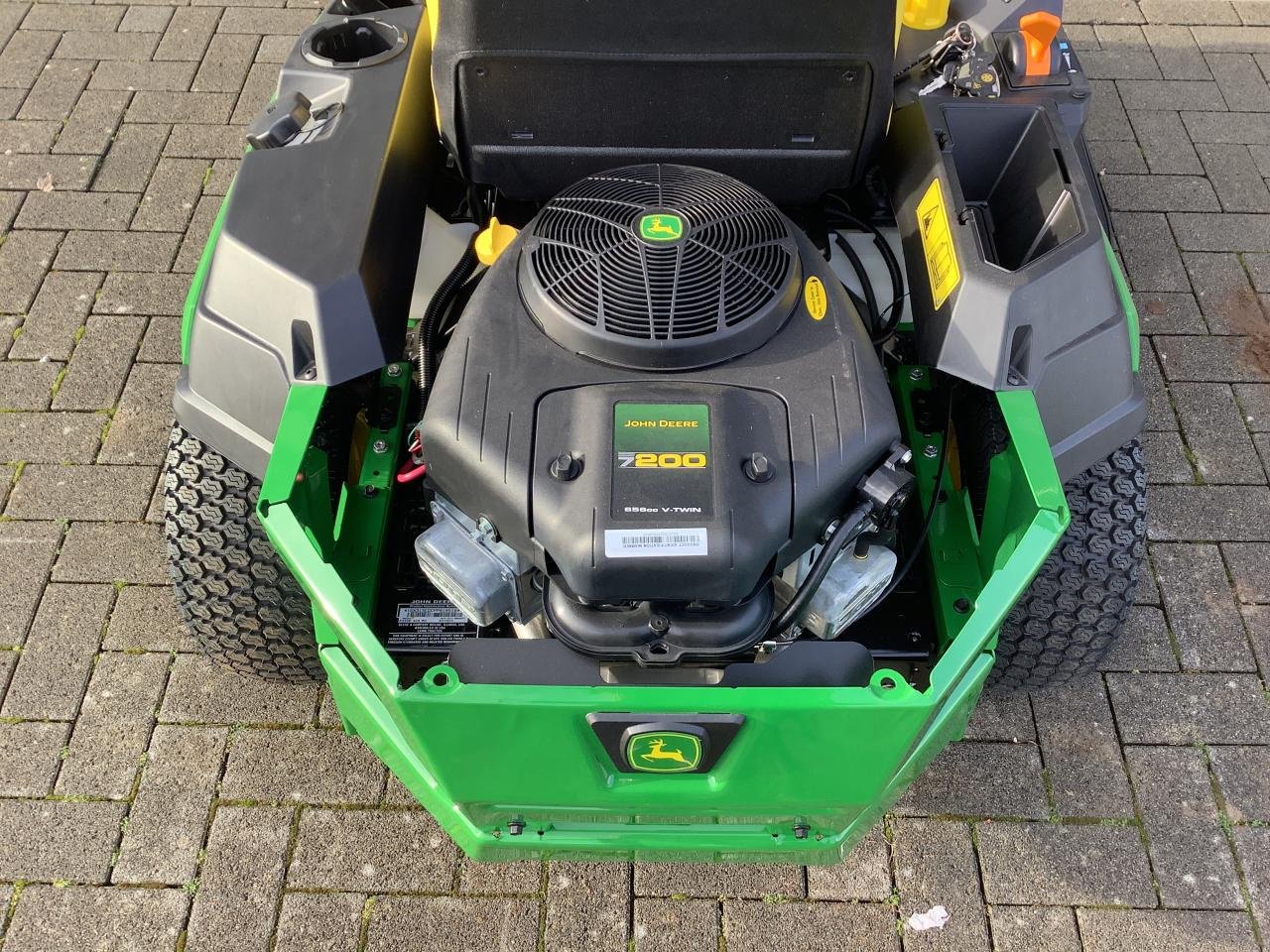 Rasentraktor van het type John Deere Z315E, Gebrauchtmaschine in Stralsund (Foto 7)