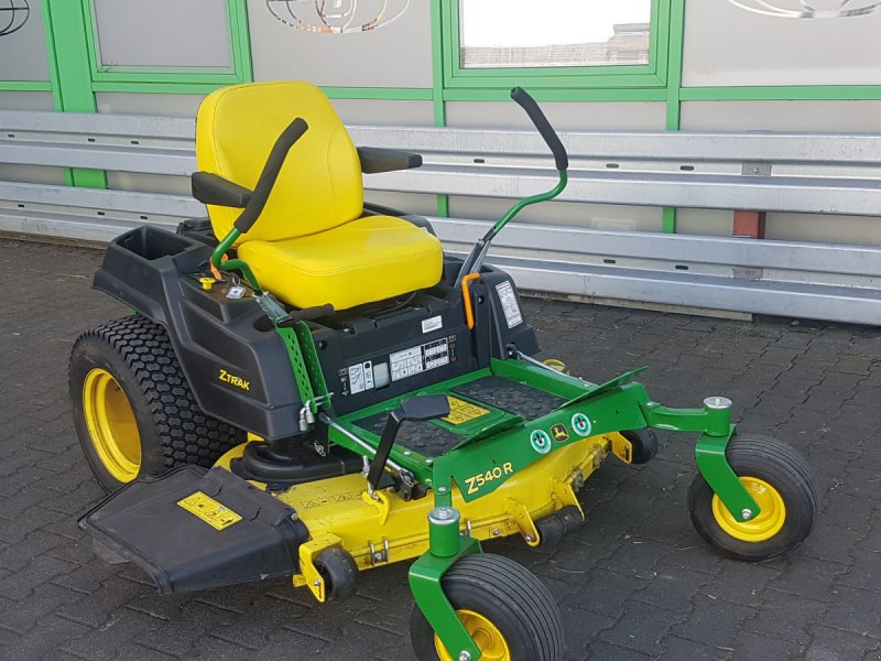 Rasentraktor van het type John Deere Z540R, Gebrauchtmaschine in Olpe