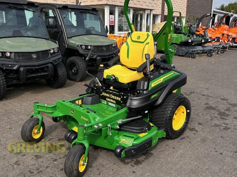 Rasentraktor of the type John Deere Z950R Reifen, Neumaschine in Wesseling-Berzdorf (Picture 1)