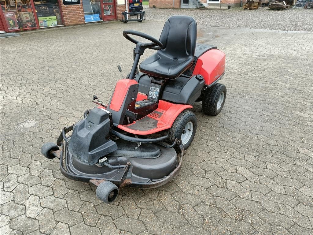 Rasentraktor typu Jonsered FR 2216 MA 4X4 momsfri, Gebrauchtmaschine w Egtved (Zdjęcie 4)