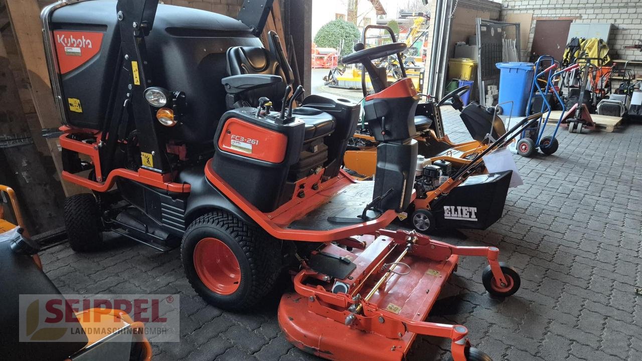 Rasentraktor des Typs Kubota FC3-261 DEMO, Gebrauchtmaschine in Groß-Umstadt (Bild 3)