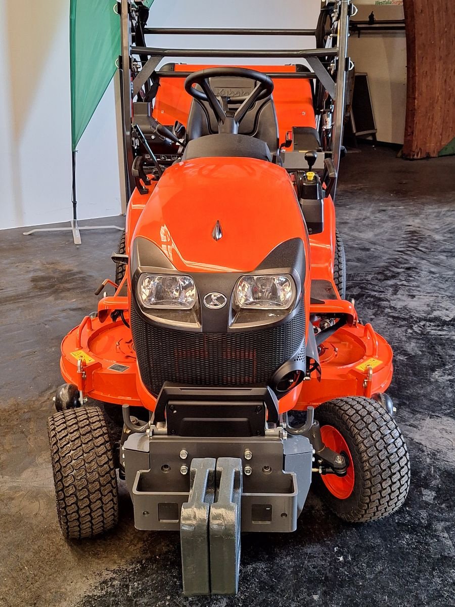 Rasentraktor des Typs Kubota G 261 HD, Neumaschine in Bergheim (Bild 3)