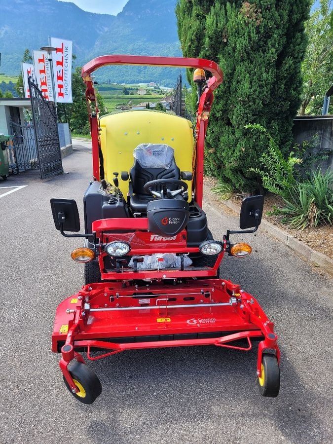 Rasentraktor of the type Kubota Gianni Ferrari Turbo 4 - N1454, Vorführmaschine in Eppan (BZ) (Picture 5)