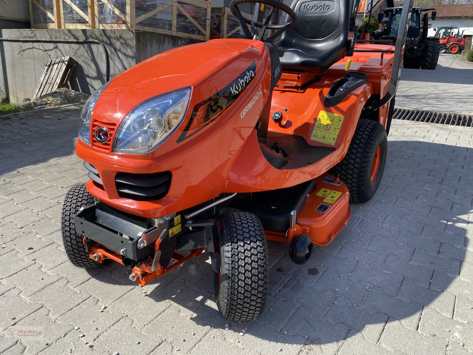 Rasentraktor van het type Kubota GR 1600, Neumaschine in Mainburg/Wambach (Foto 9)