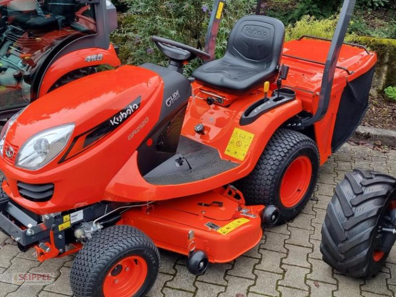 Rasentraktor van het type Kubota GR 2120 R, Neumaschine in Groß-Umstadt