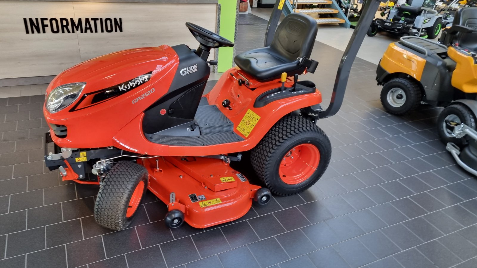 Rasentraktor typu Kubota GR2120 S, Neumaschine w Olpe (Zdjęcie 13)