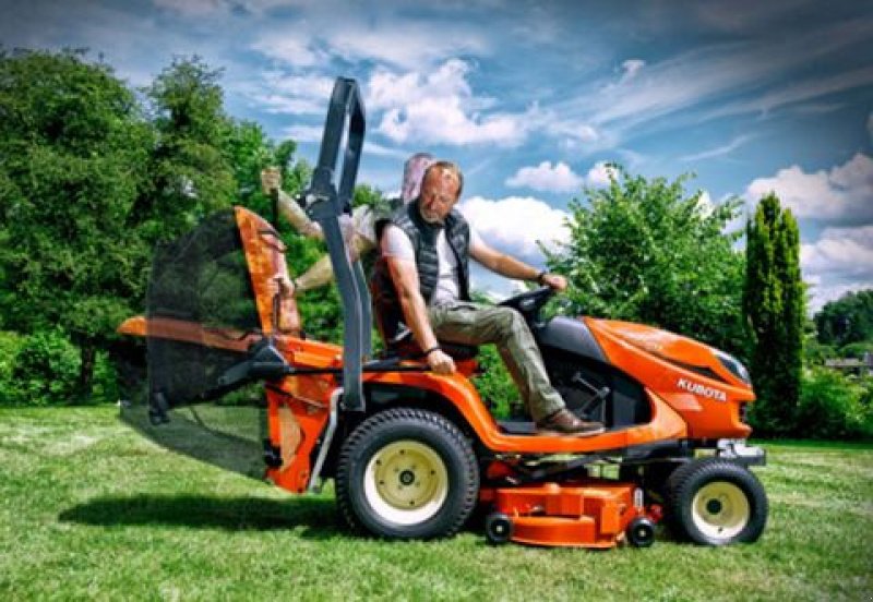 Rasentraktor van het type Kubota Kubota GR 2120, Neumaschine in NATTERNBACH (Foto 4)