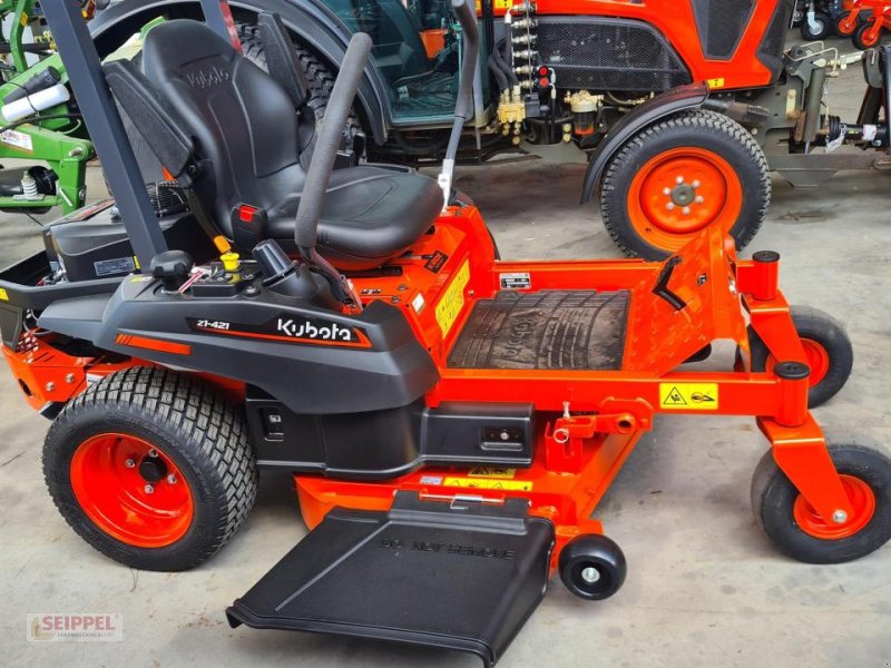 Rasentraktor van het type Kubota Z1-421, Neumaschine in Groß-Umstadt