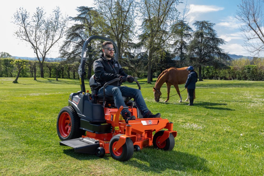 Rasentraktor du type Kubota Z2-481, Neumaschine en Olpe (Photo 10)