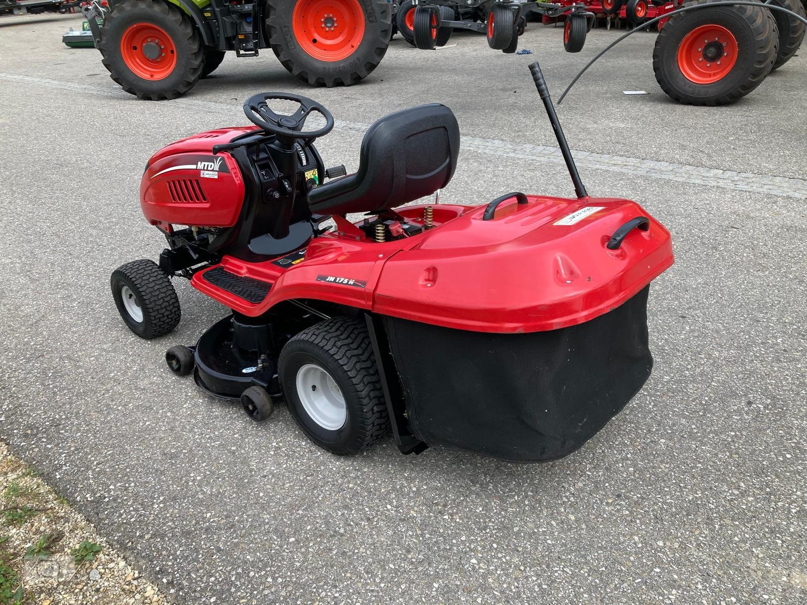 Rasentraktor van het type MTD-Motorgeräte JN 175 H, Gebrauchtmaschine in Zell an der Pram (Foto 4)