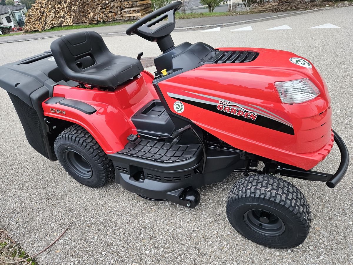 Rasentraktor van het type Stiga CG 84 H baugleich Alpina AT4 84 HA, Neumaschine in Gallspach (Foto 19)