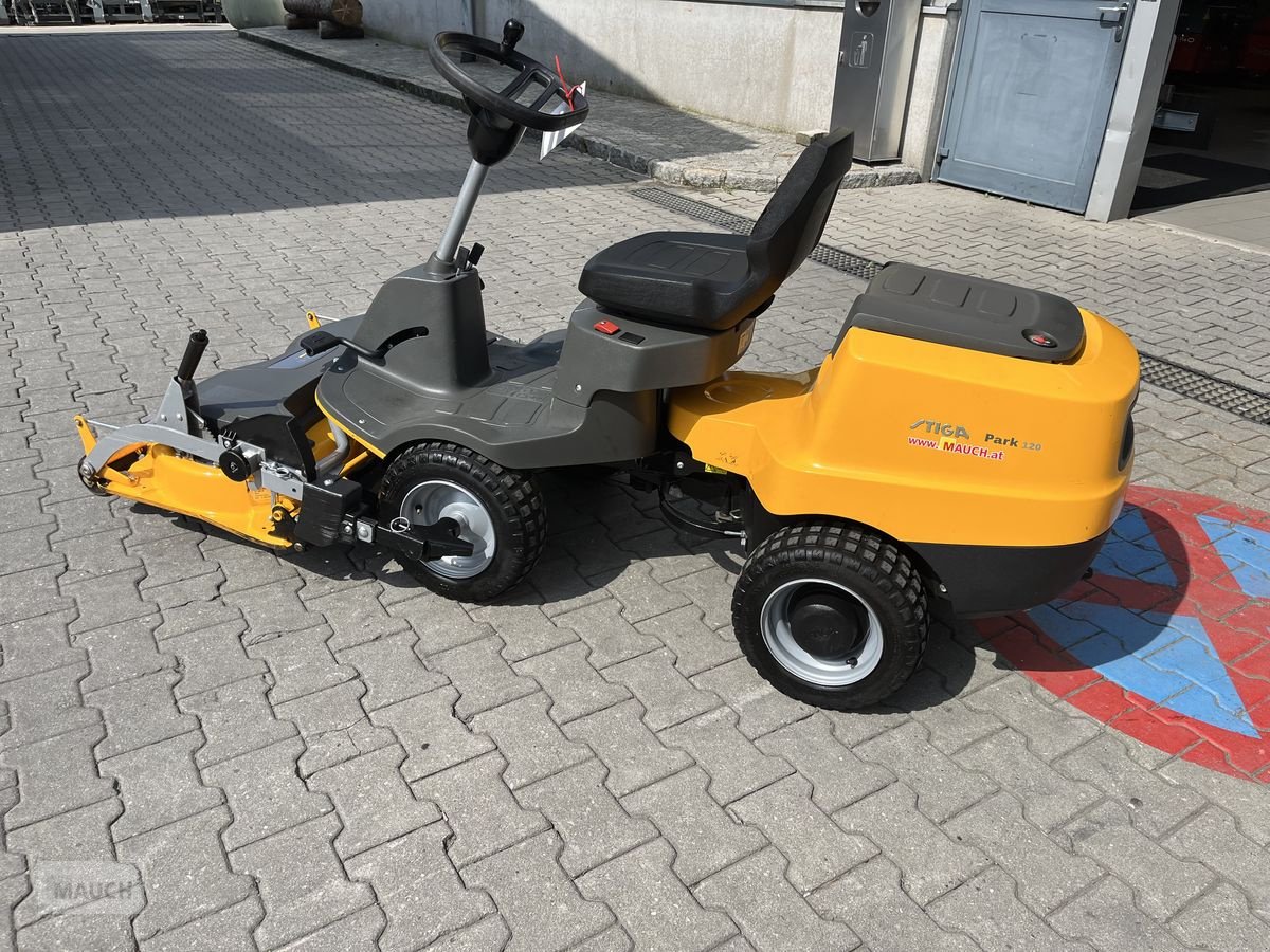 Rasentraktor des Typs Stiga Park Comfort 120 V302, Gebrauchtmaschine in Burgkirchen (Bild 14)