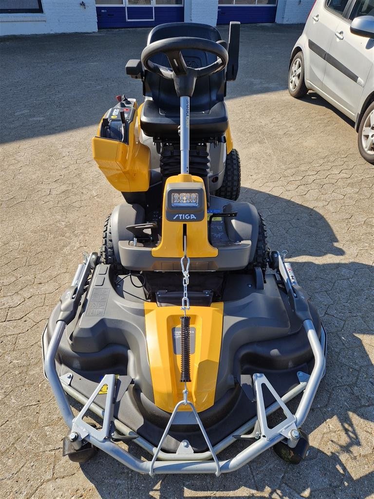 Rasentraktor a típus Stiga Park PRO 900 WX 4WD - Servo - 2 cyl.motor, Gebrauchtmaschine ekkor: Sørvad (Kép 4)