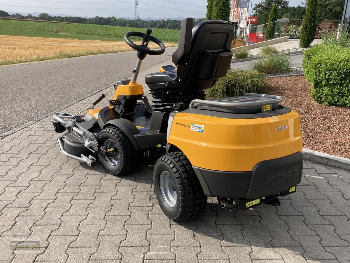 Rasentraktor van het type Stiga PARK PRO 900 WX, Neumaschine in Aurolzmünster (Foto 8)