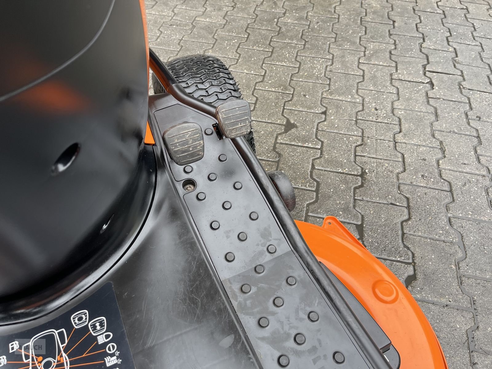 Rasentraktor typu Stihl 6127ZL jung gebraucht 70h, Gebrauchtmaschine v Burgkirchen (Obrázok 15)