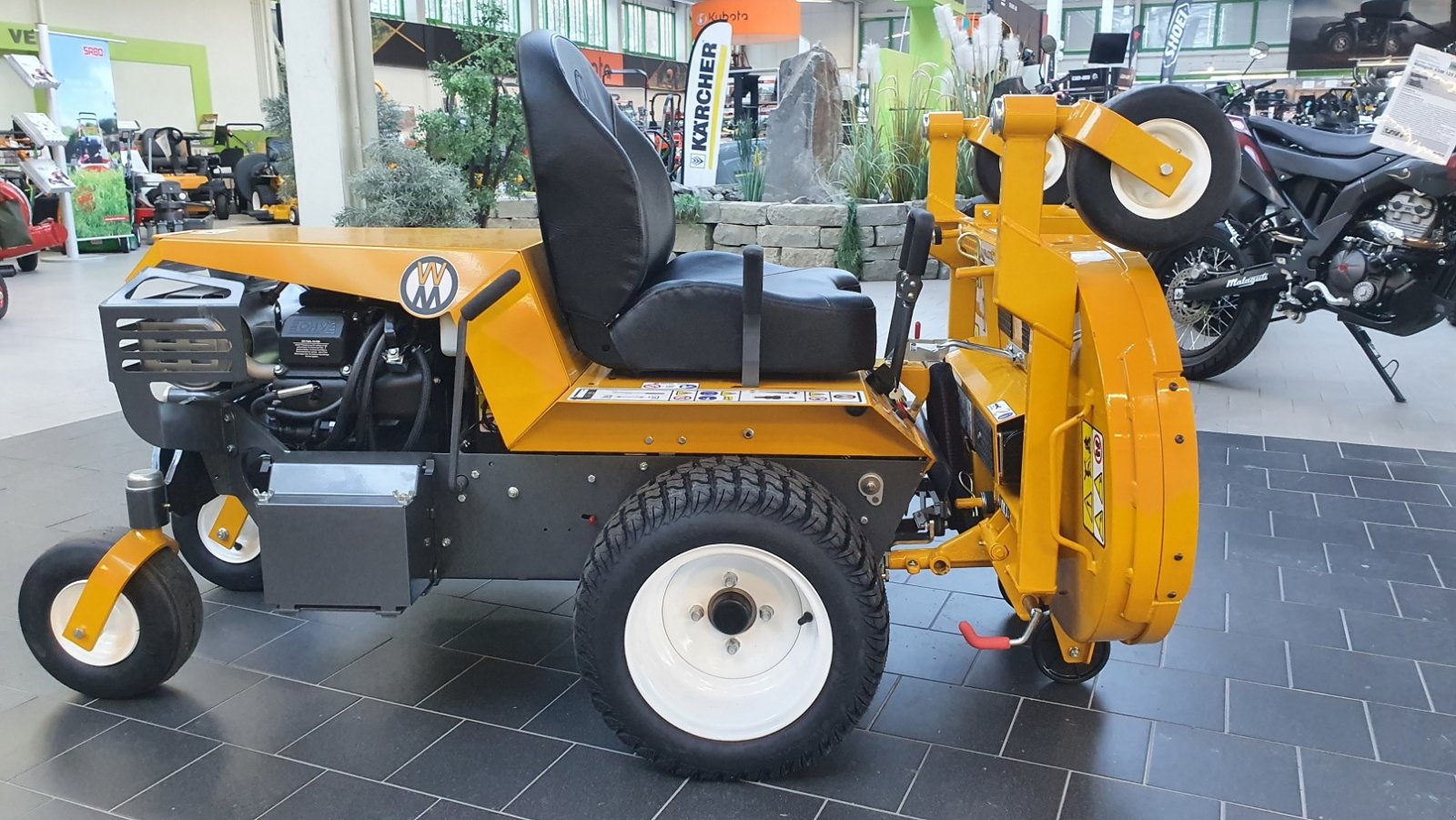 Rasentraktor van het type Walker MR21 Frontmäher, Neumaschine in Olpe (Foto 10)