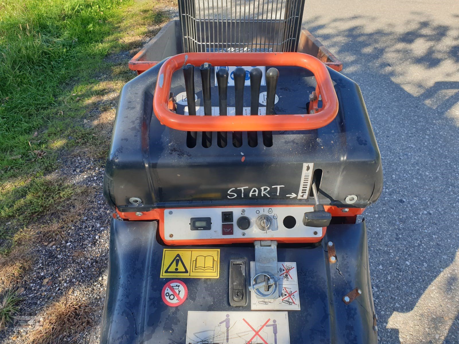 Raupendumper Türe ait Kubota KC 70, Gebrauchtmaschine içinde Deutsch - Goritz (resim 14)