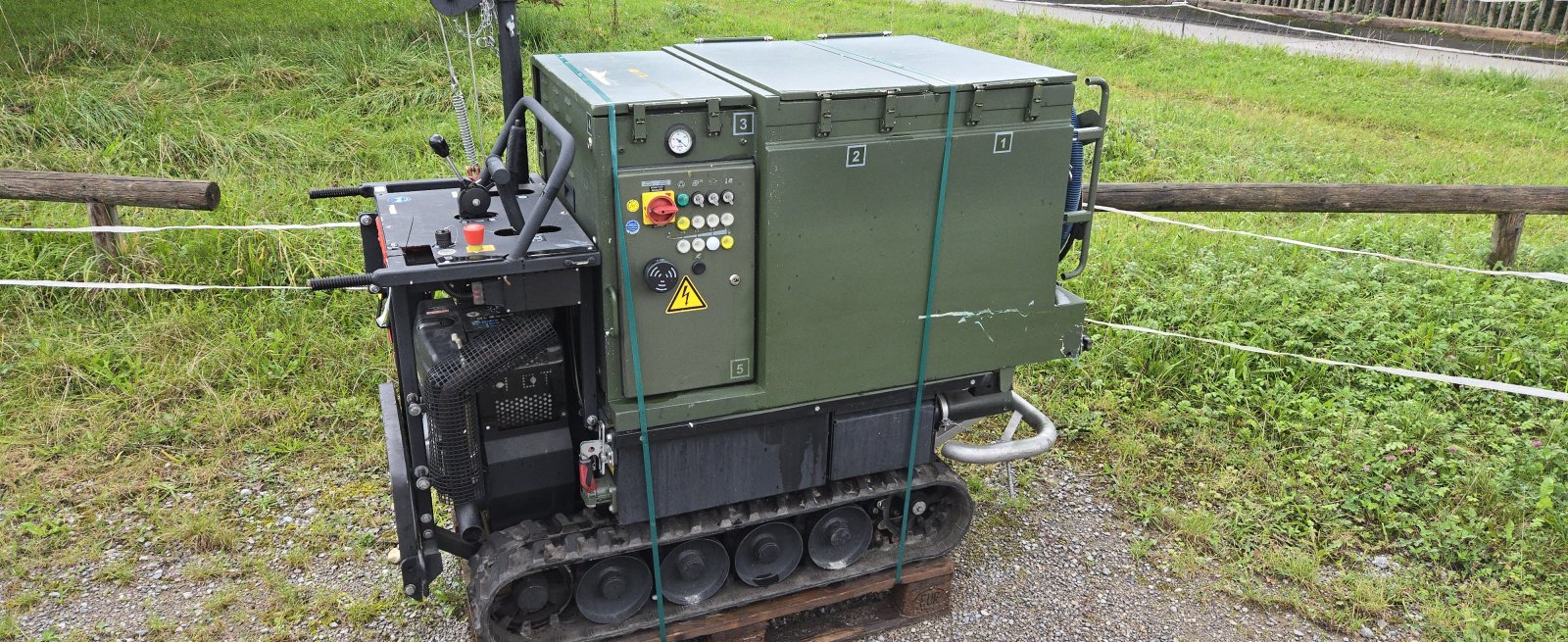 Raupendumper des Typs Niko Raupe Hatz 1B50 T-4 Tank Stromgenerator GTS Stromaggregat, Gebrauchtmaschine in Schliersee (Bild 2)