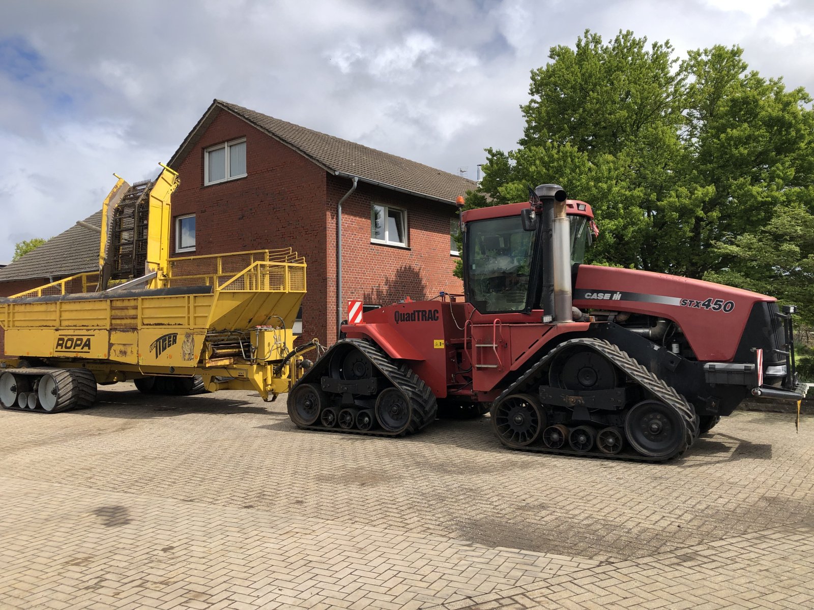 Raupentraktor от тип Case IH Quadtrac 450 STX, Gebrauchtmaschine в Heiden (Снимка 1)