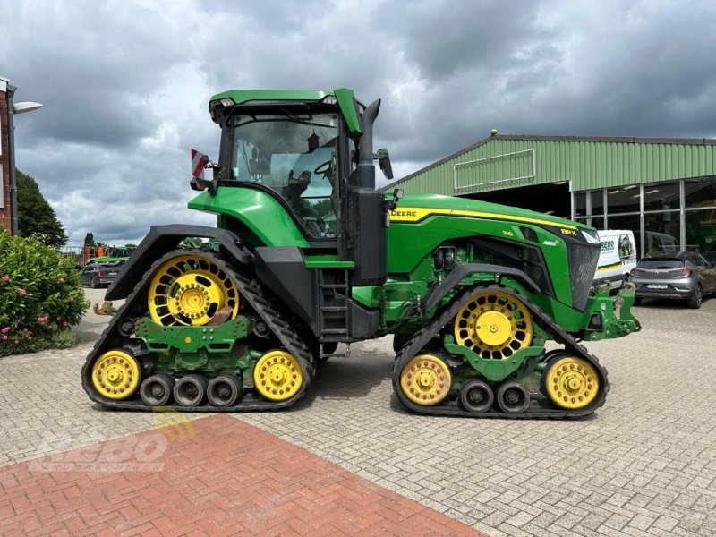 Raupentraktor van het type John Deere 8RX310, Gebrauchtmaschine in Visbek/Rechterfeld (Foto 1)