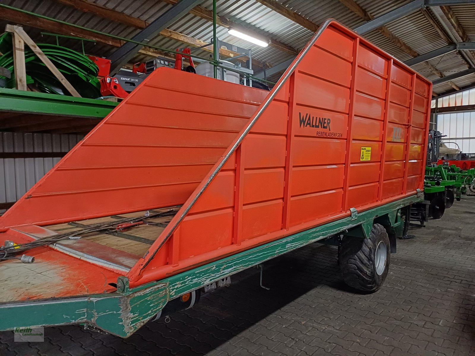 Rebenladewagen m. Abreißgerät des Typs Wallner Hopfen-Rebenladewagen XXL, Gebrauchtmaschine in Wolnzach (Bild 2)