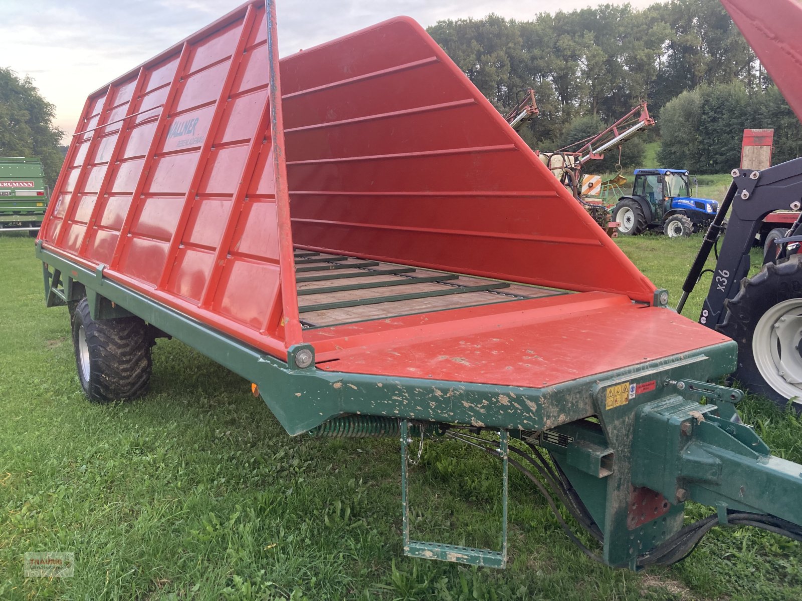 Rebenladewagen m. Abreißgerät du type Wallner Rebenladewagen "L", Gebrauchtmaschine en Mainburg/Wambach (Photo 2)