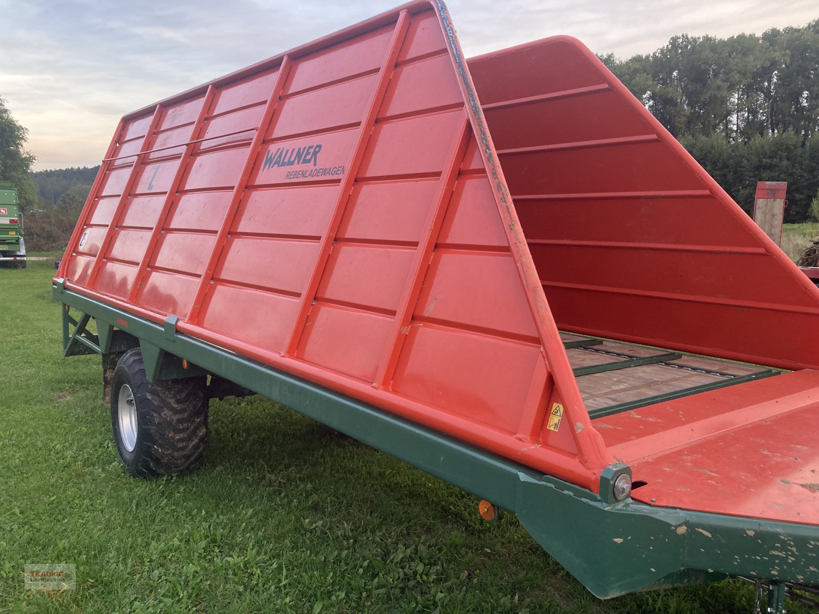 Rebenladewagen m. Abreißgerät du type Wallner Rebenladewagen "L", Gebrauchtmaschine en Mainburg/Wambach (Photo 4)