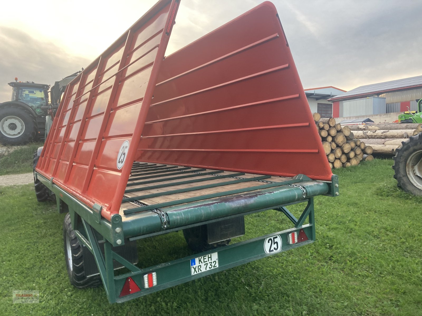 Rebenladewagen m. Abreißgerät van het type Wallner Rebenladewagen "L", Gebrauchtmaschine in Mainburg/Wambach (Foto 5)