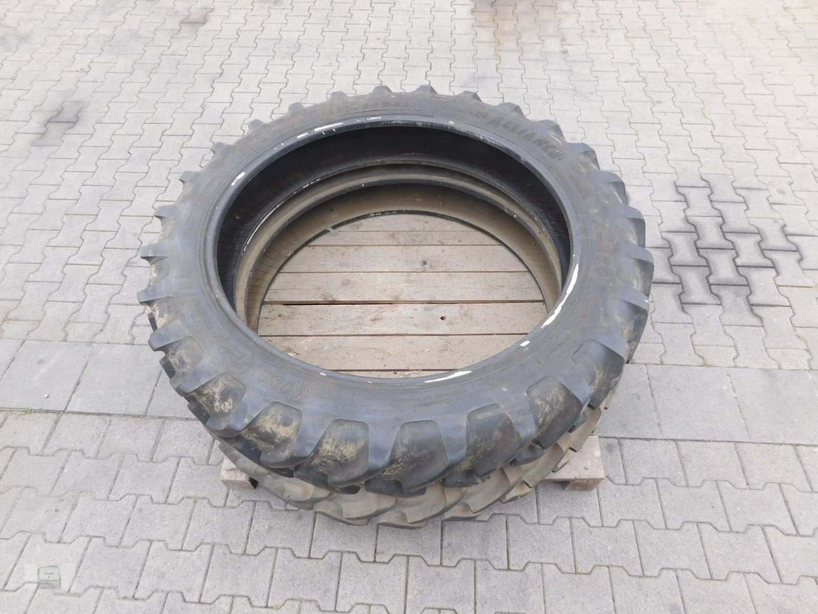 Reifen tip Alliance 270/95R42, Gebrauchtmaschine in Gross-Bieberau (Poză 1)