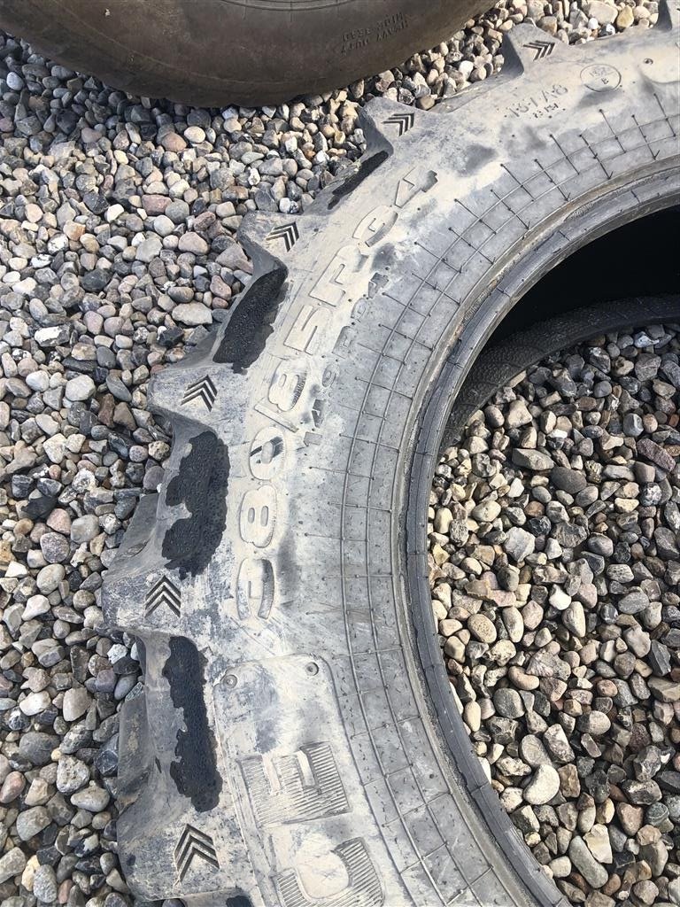 Reifen del tipo Alliance 380/85R34, Gebrauchtmaschine In Rødekro (Immagine 2)