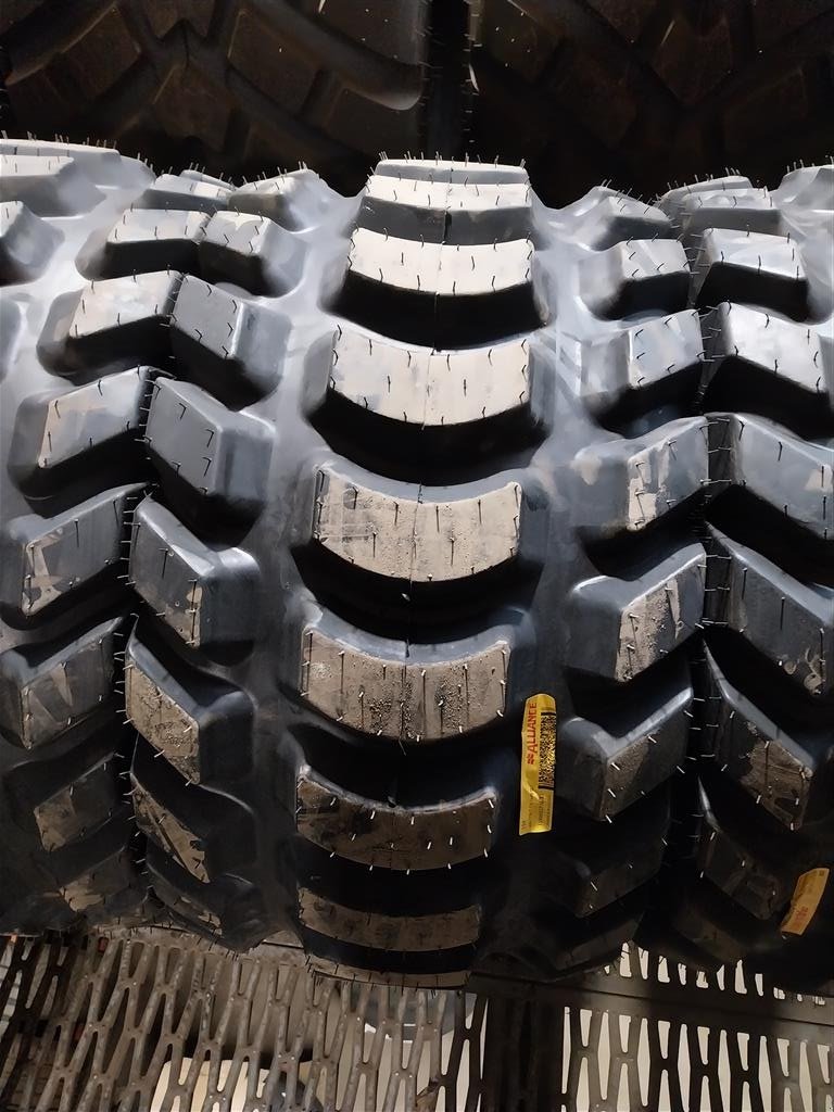 Reifen от тип Alliance 400/55R17,5, Gebrauchtmaschine в Danmark (Снимка 1)