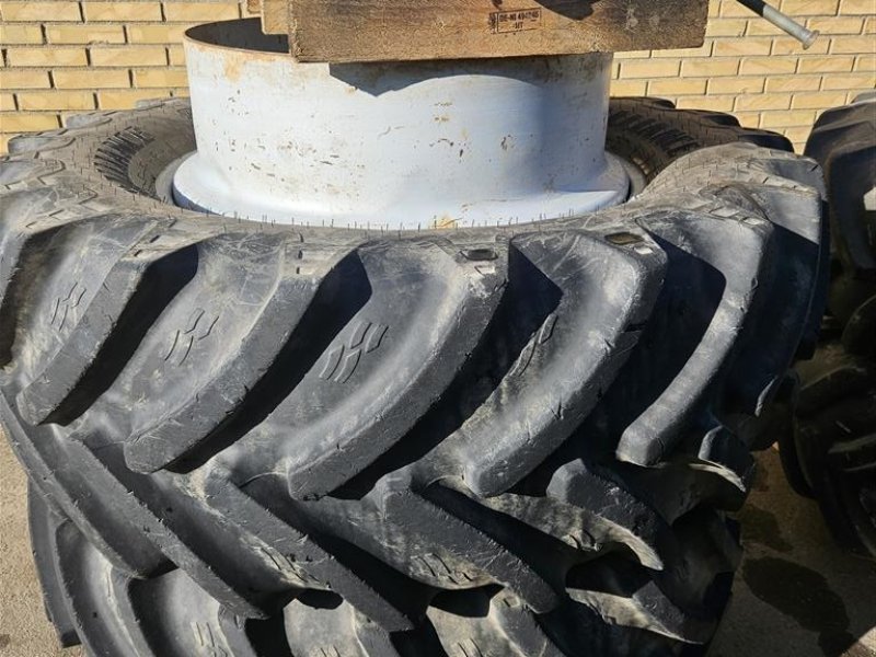 Reifen typu Alliance 540/65R34 8 låse, Gebrauchtmaschine w Nykøbing Falster