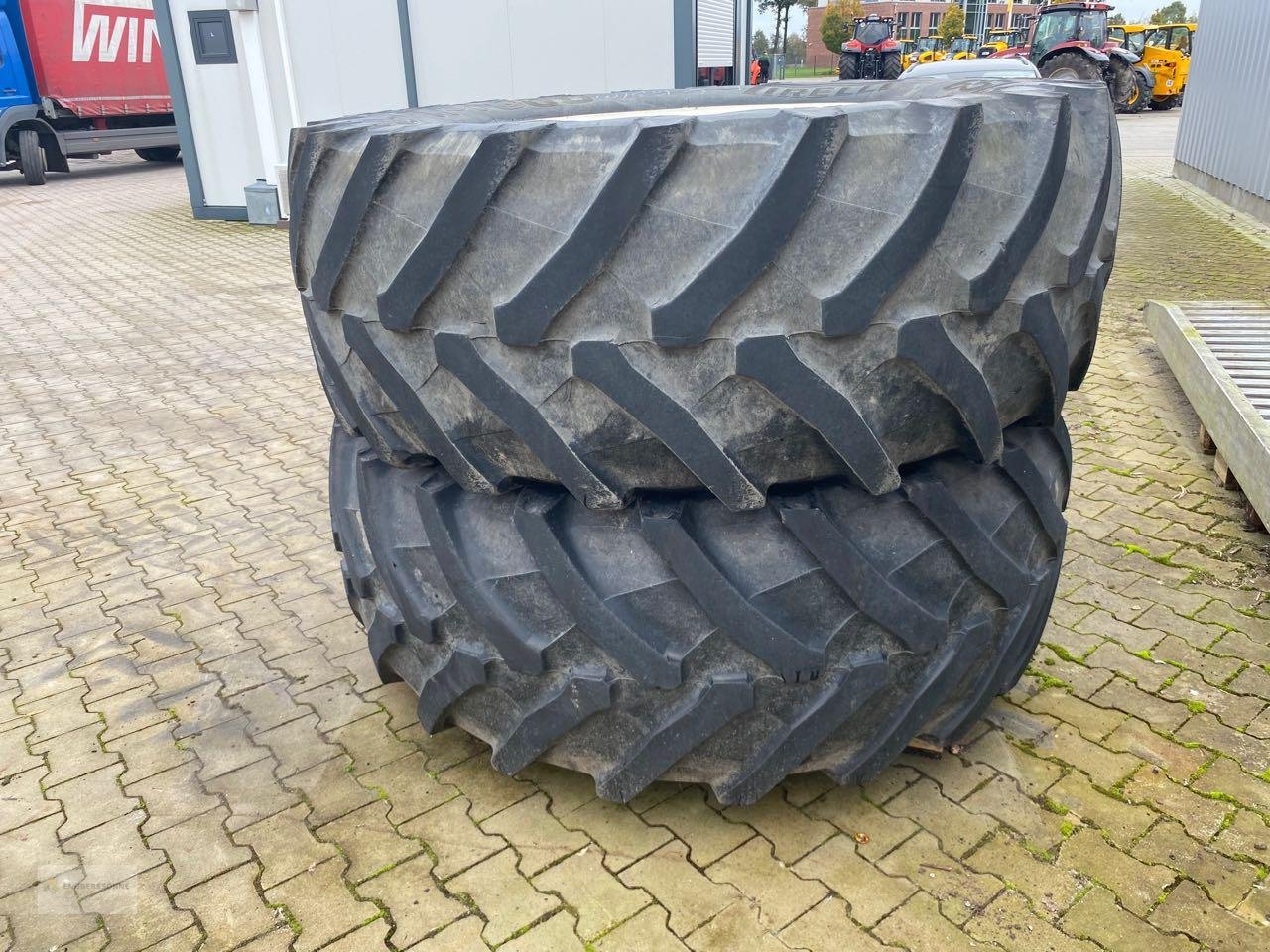 Reifen des Typs Alliance 650/65 R42, Gebrauchtmaschine in Twist - Rühlerfeld (Bild 1)