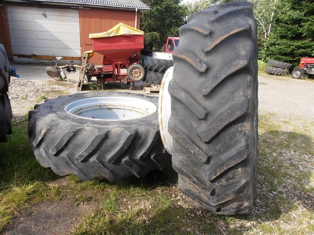 Reifen des Typs AP 20.8R42 til 38"  Pæn sæt ., Gebrauchtmaschine in Varde (Bild 1)