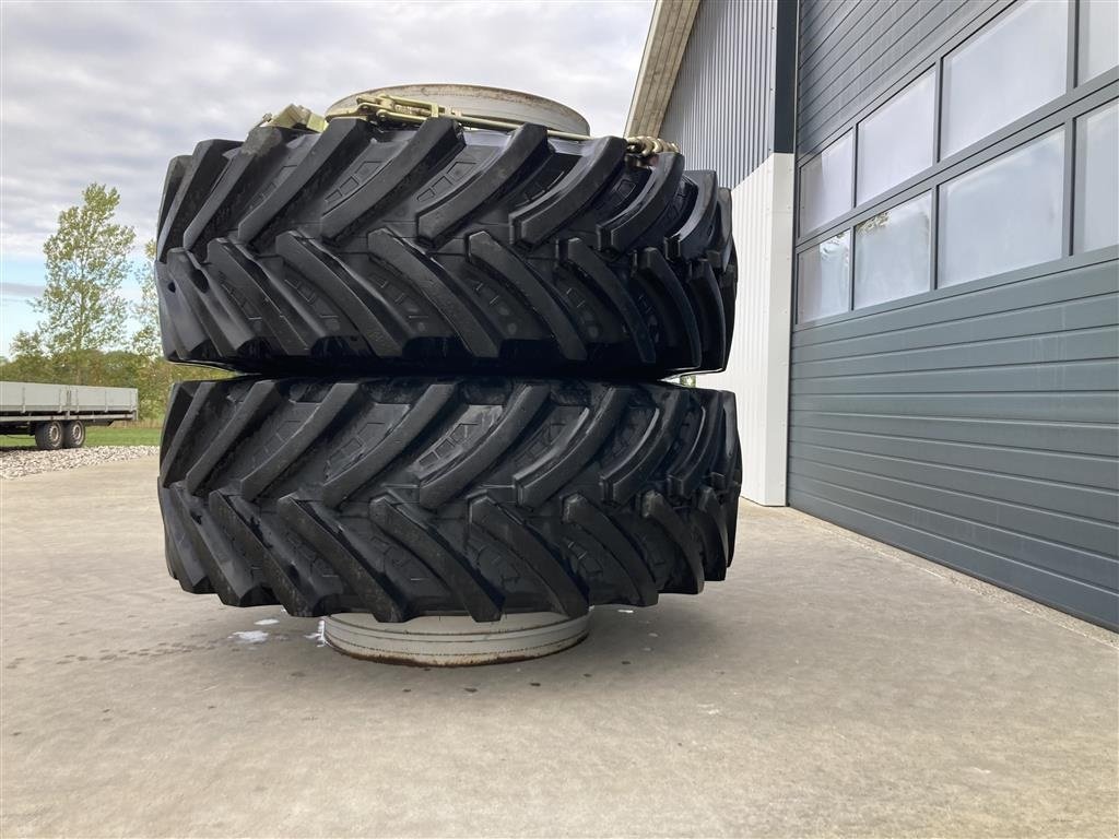 Reifen Türe ait AP 650/85R38 som nye med 12 låse 90% dæk, Gebrauchtmaschine içinde Thorsø (resim 8)