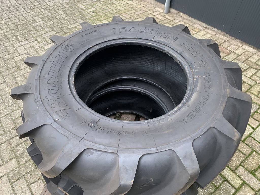 Reifen des Typs Barum 420/70R24 TRACTION AR70, Neumaschine in MARIENHEEM (Bild 4)