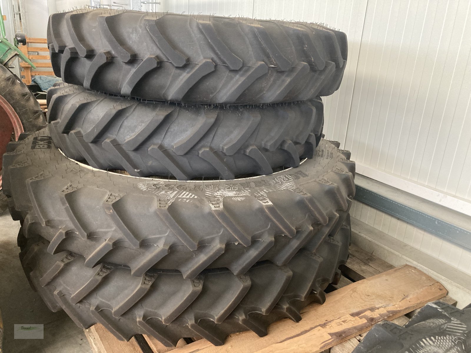 Reifen типа BKT + Alliance 270/95R32 + 270/95R46, Gebrauchtmaschine в Beilngries (Фотография 1)