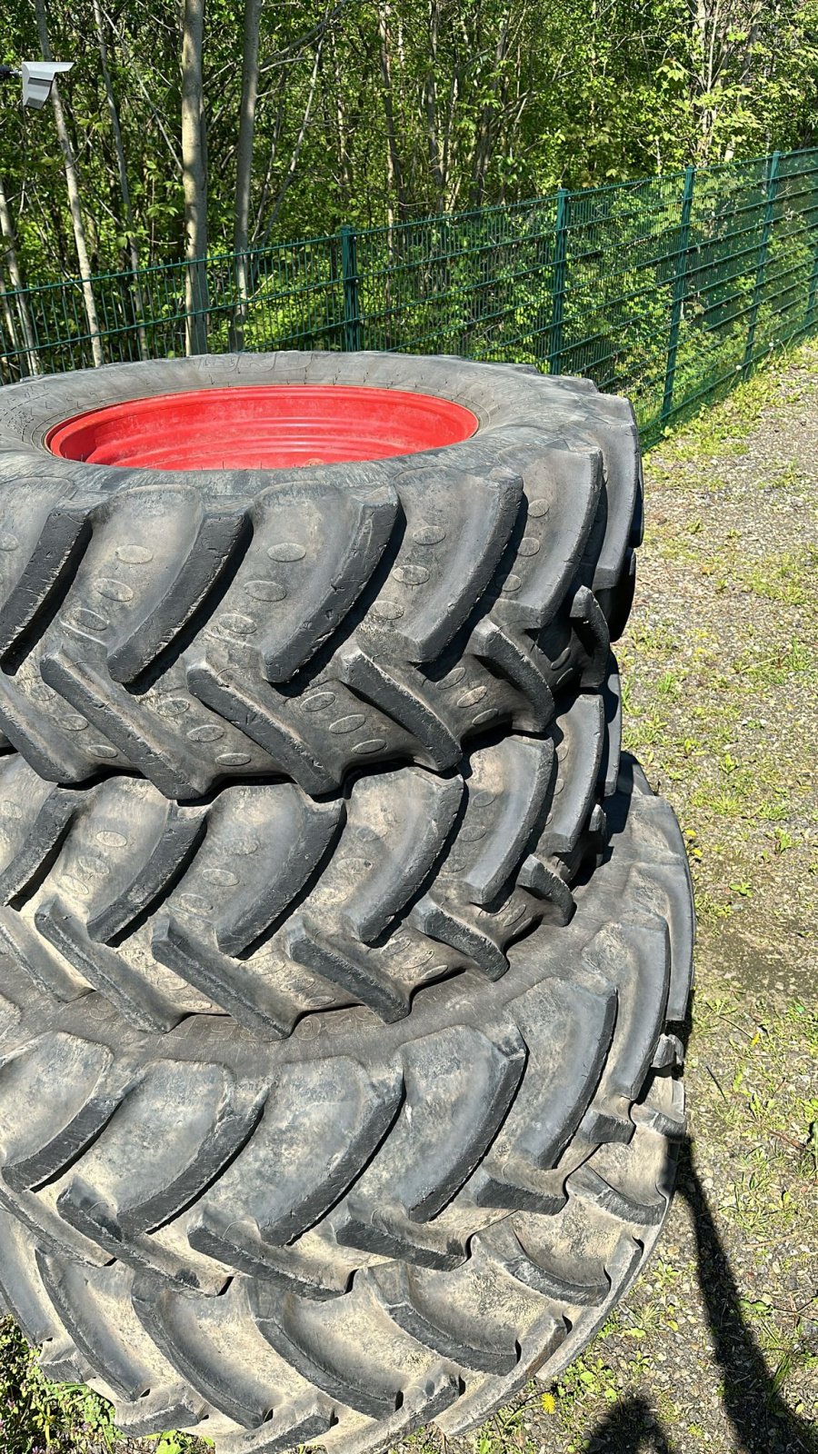 Reifen des Typs BKT 1 Satz 520/70 R34 + 520/85 R46, Gebrauchtmaschine in Husum (Bild 2)