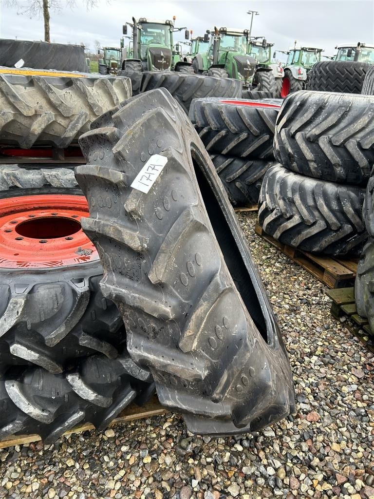 Reifen za tip BKT 340/85R36, Gebrauchtmaschine u Rødekro (Slika 1)