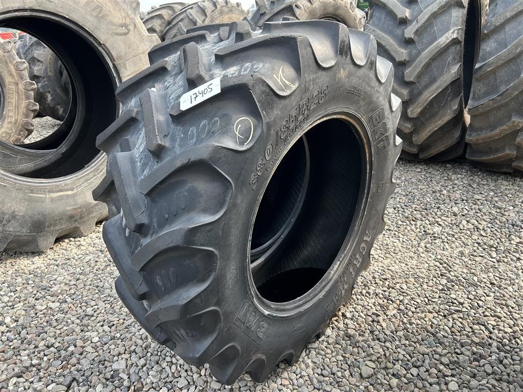 Reifen typu BKT 380/85R28, Gebrauchtmaschine v Rødekro (Obrázek 1)