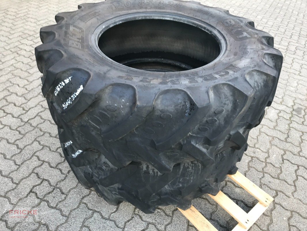 Reifen des Typs BKT 420/85 R28 Agrimax RT 855, Gebrauchtmaschine in Demmin (Bild 2)