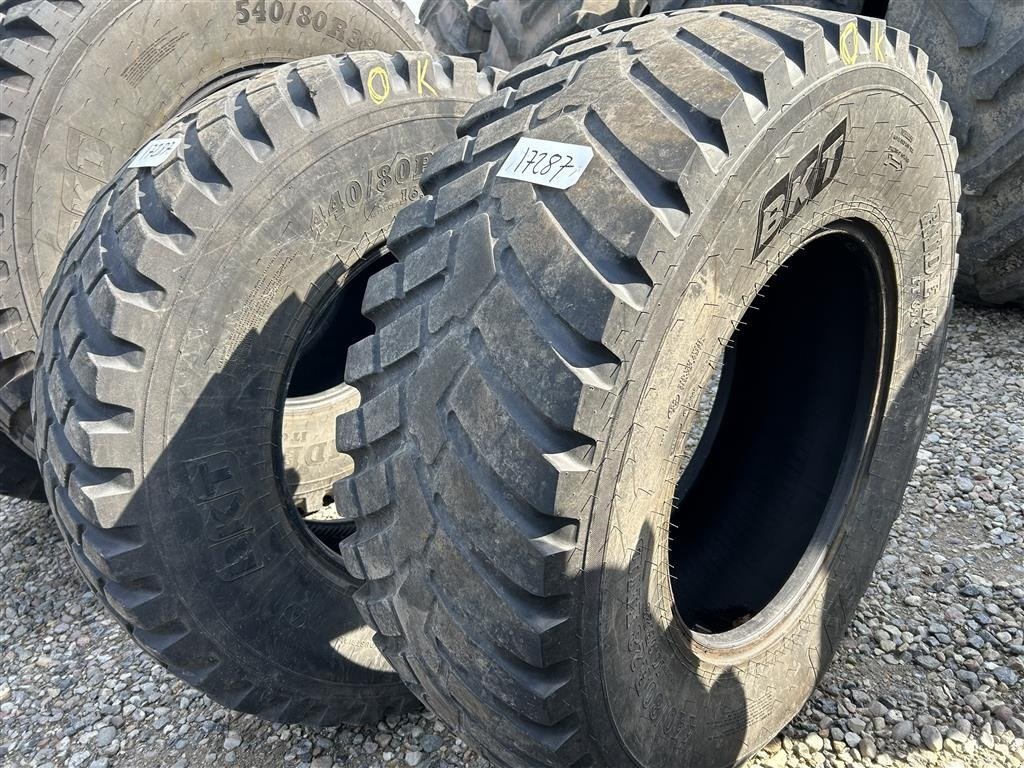 Reifen des Typs BKT 440/80R28 vejdæk, Gebrauchtmaschine in Rødekro (Bild 2)