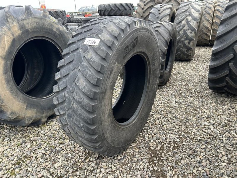 Reifen от тип BKT 440/80R28 vejdæk, Gebrauchtmaschine в Rødekro (Снимка 1)