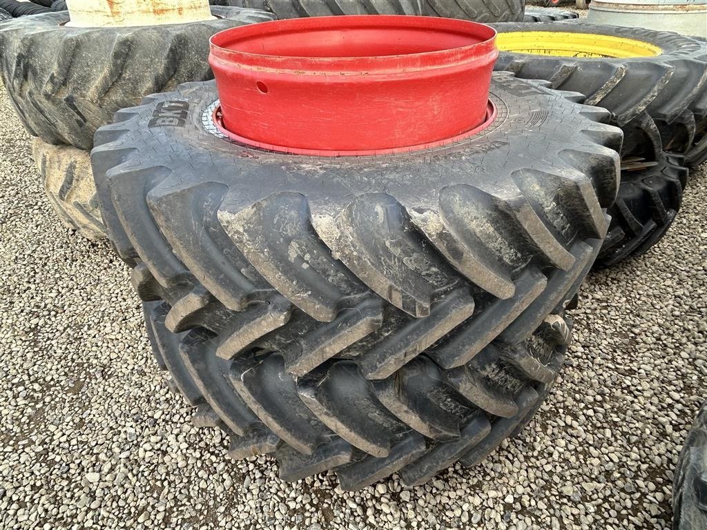 Reifen del tipo BKT 580/85R42-42, Gebrauchtmaschine In Rødekro (Immagine 1)