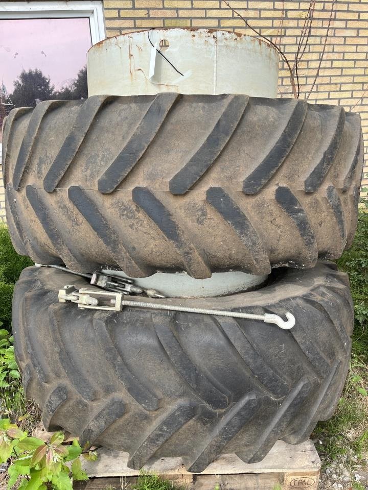 Reifen typu BKT 650/65 R 38 KØRT MED, Gebrauchtmaschine v Egtved (Obrázek 1)